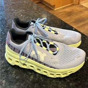 ON Cloudmonster - NWT